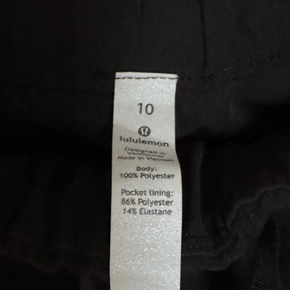Lululemon on the Fly Black Mini Skirt - Picture 2 of 6